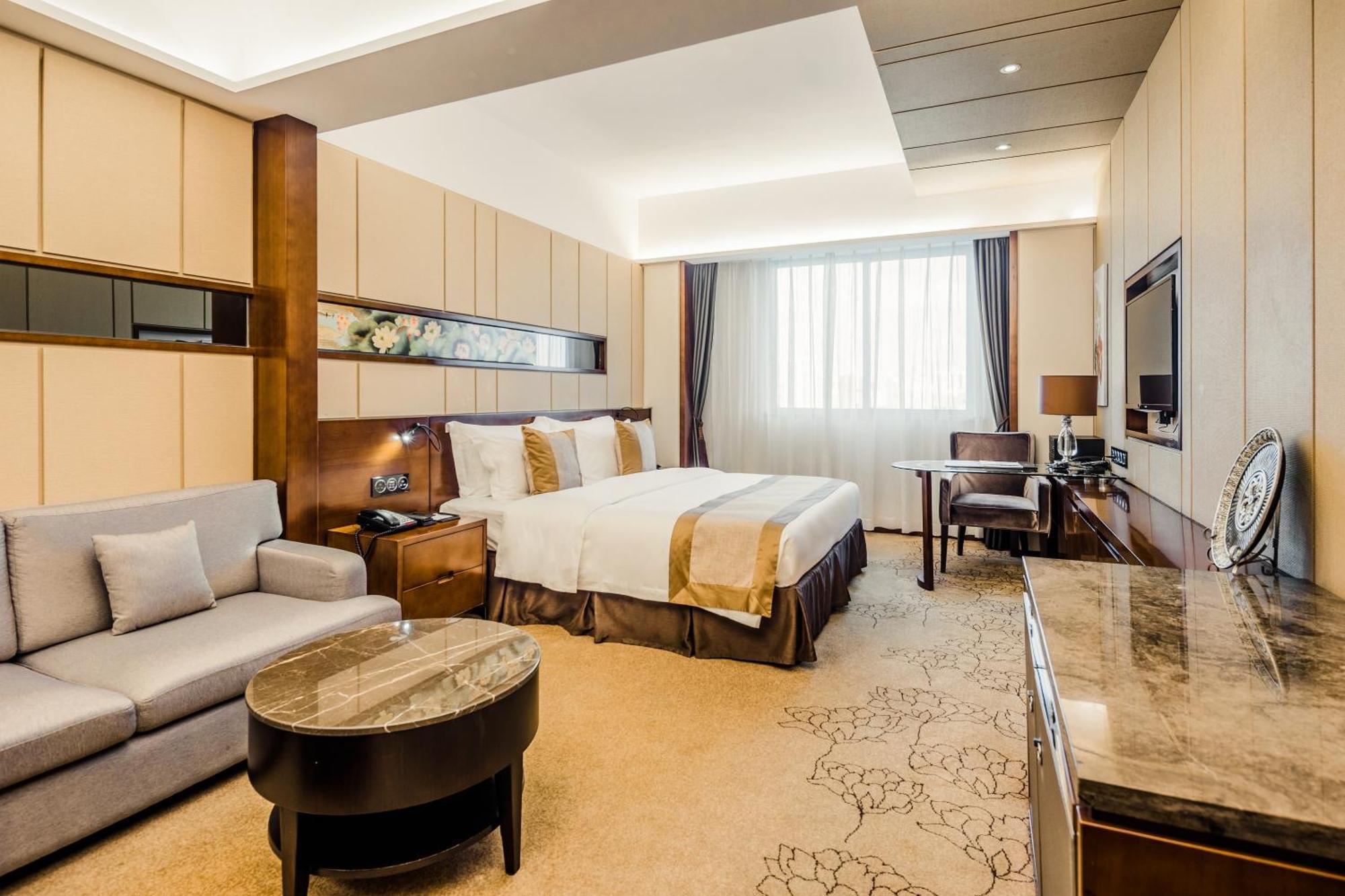 Maoming International Hotel ภายนอก รูปภาพ