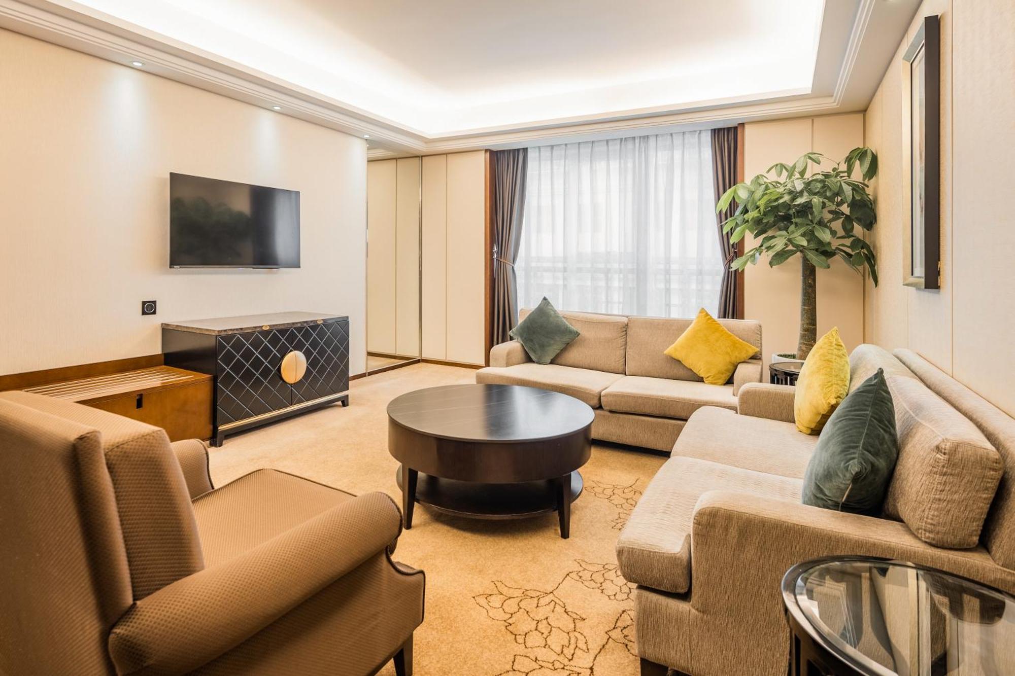 Maoming International Hotel ภายนอก รูปภาพ