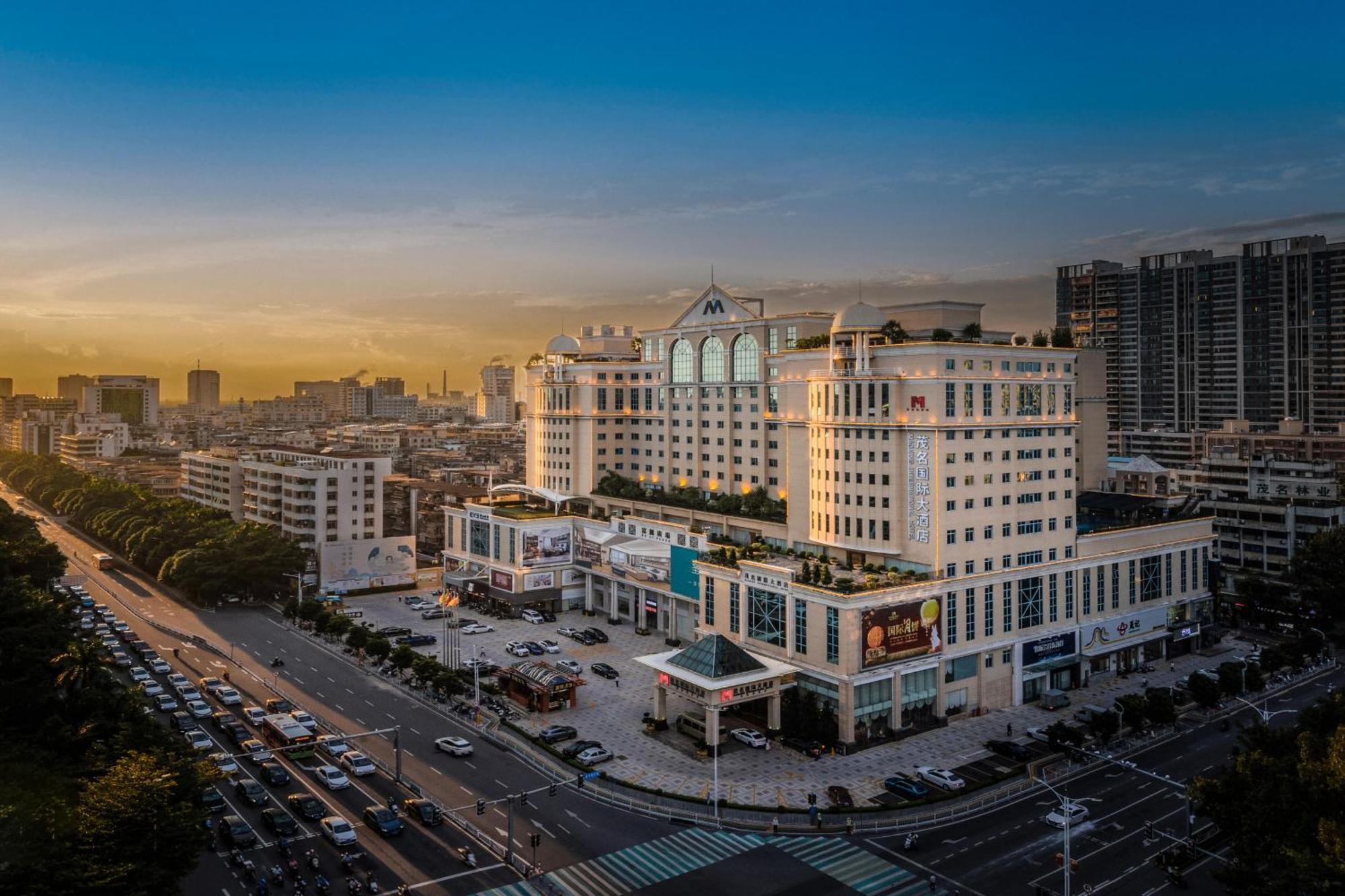 Maoming International Hotel ภายนอก รูปภาพ