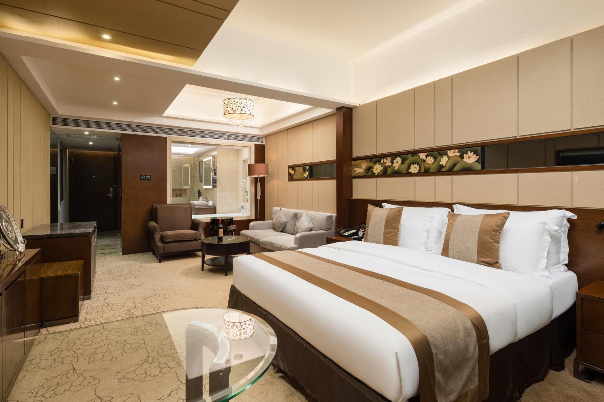 Maoming International Hotel ภายนอก รูปภาพ
